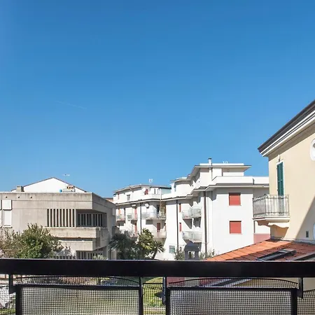 M32 - Marcelli, Nuovo Monolocale Fronte Mare *